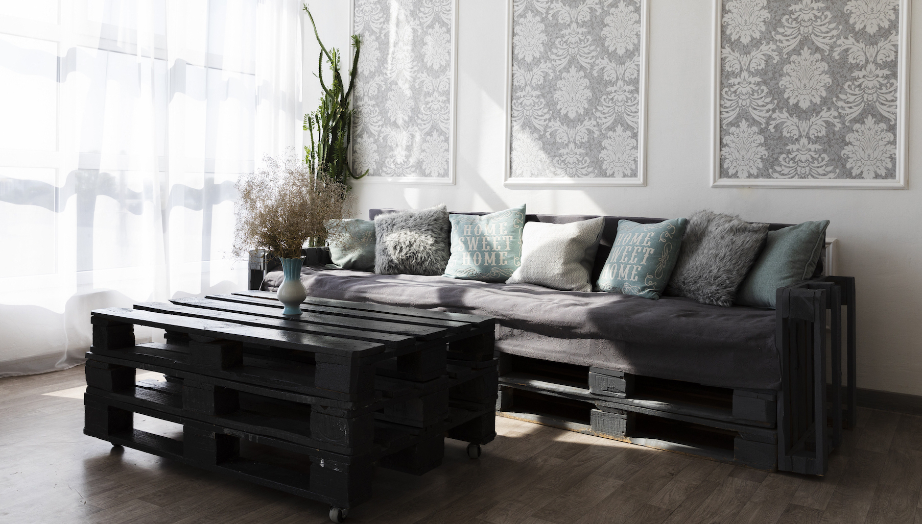 Pallet Furniture3